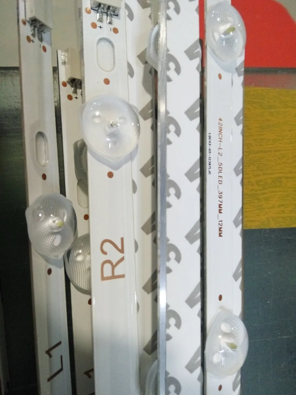 10pcs 새로운 원래 LED 스트립 회로 6916L-1412A 6916L-1413A 6916L-1414A 6916L-1415A 6916L-1385 1386 1387 42LP360C-CA GLB