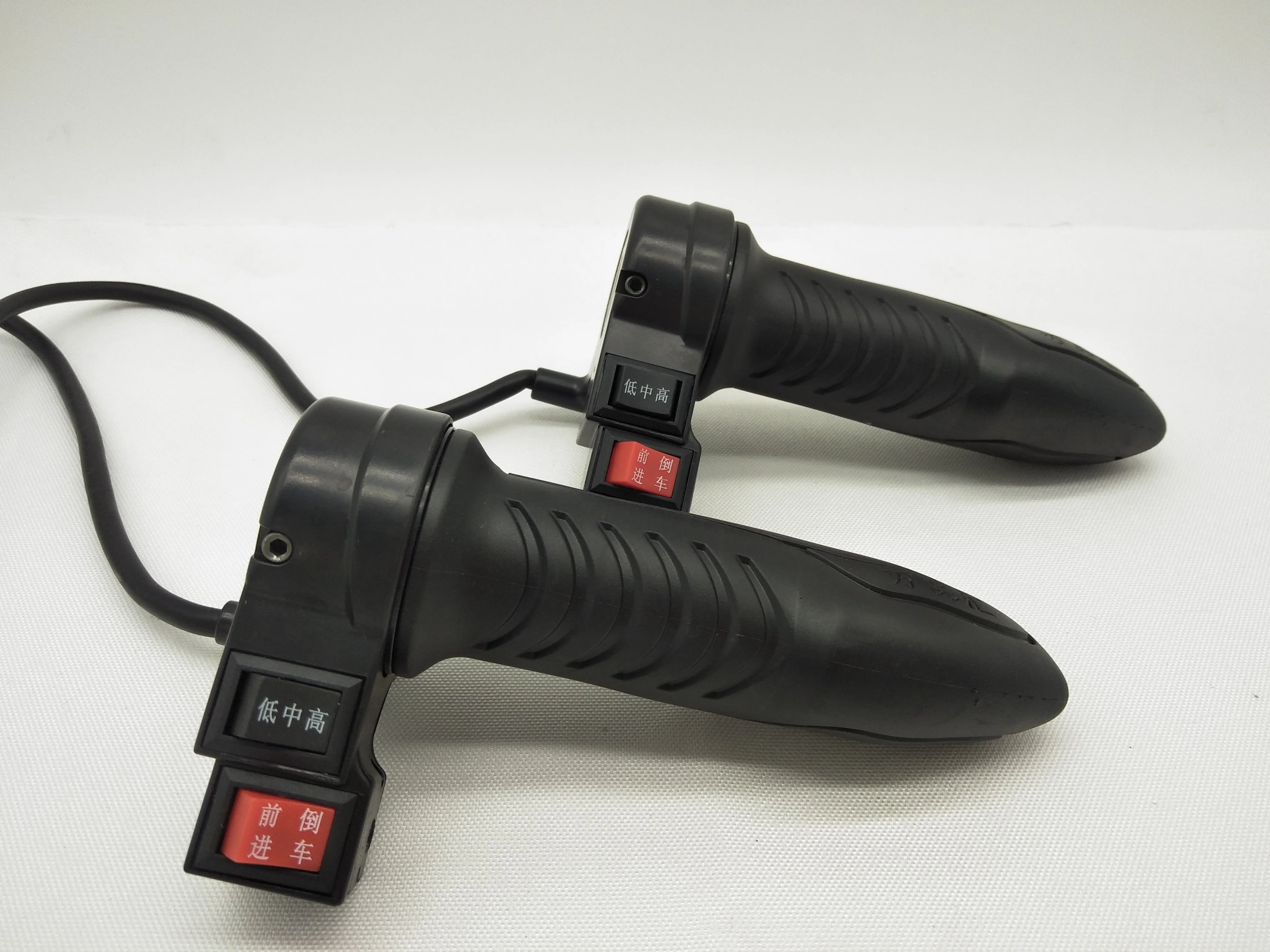 

A115 Electric Motorcycle Forward Back Switch With High Middle Low Speed Grips Handle Handlebar 22MM Hole 15cm Length