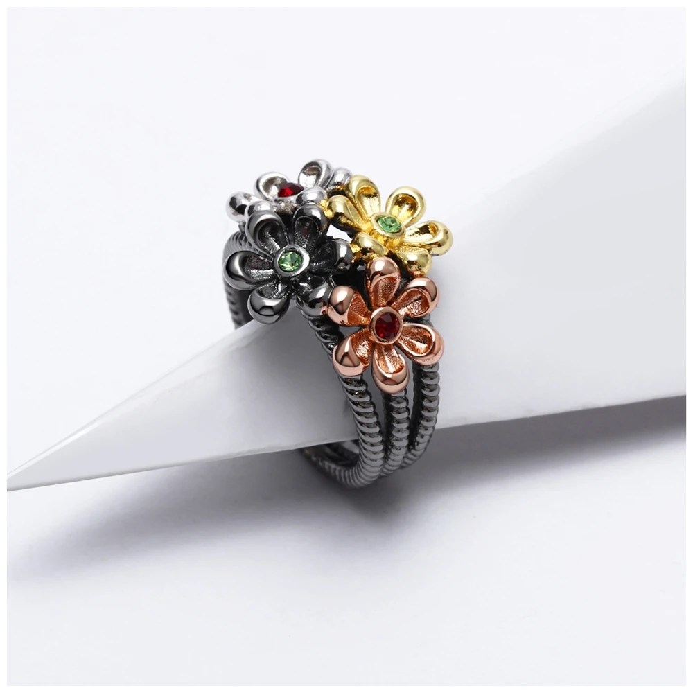 DreamCarnival 1989 New 4 Cute Muti Flowers Neo-Gothic Zirconia Vintage Ring for Women Black Gold Color Wholesales Gifts WA11533