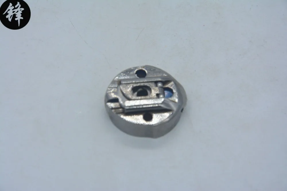 Bobbin case FOR JUKI 781/771 sewing machine with item No. BC-LBH771/B1810-771-0A0 SEWING MACHINE SPARE PARTS GOOD QUALITY