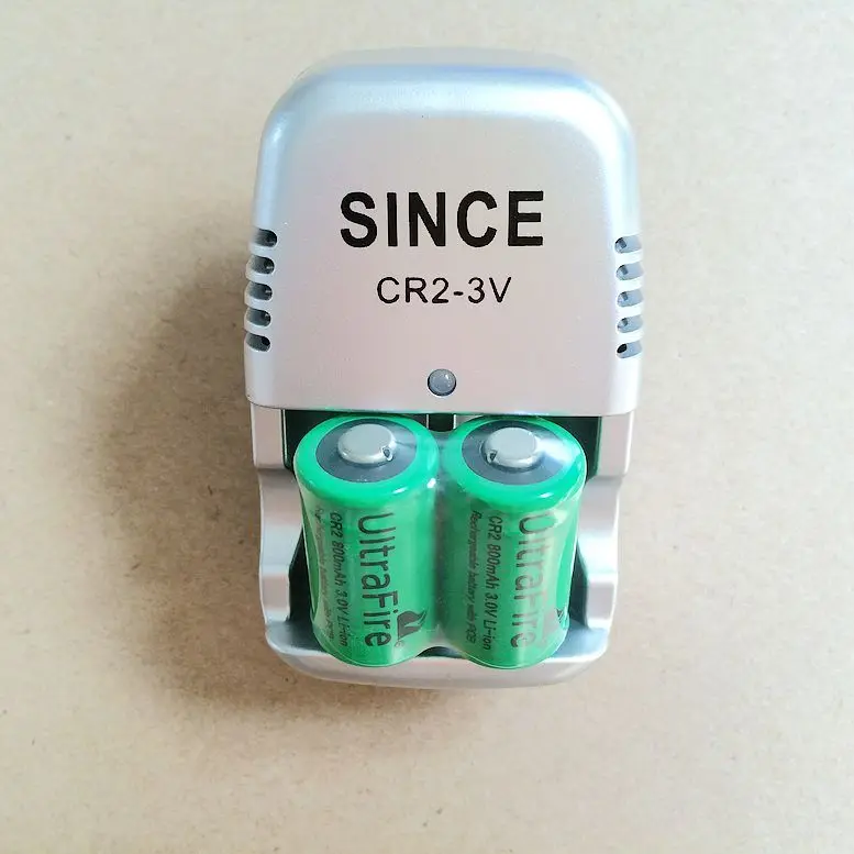 New 3 V CR2 battery charger 15270 CR2 800 mAh rechargeable 3 V battery, digital camera made by special battery