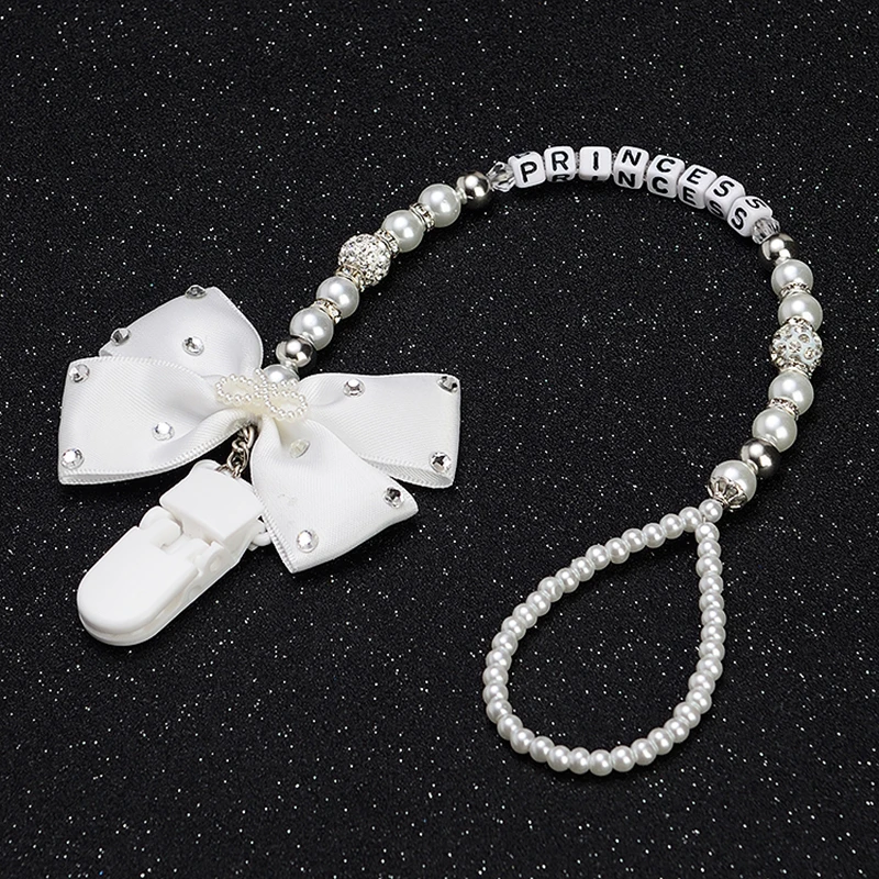 MIYOCAR Herhangi İsim Bling gümüş rhinestone yay pembe ve gümüş boncuk kukla klip tutucu emzik klipsi tutucu/Diş Hekimleri klip