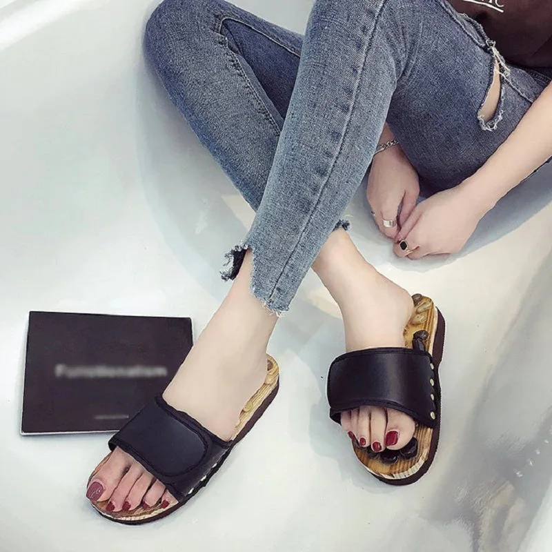 Women Acupressure Massage Slippers with Stone Therapeutic Reflexology Sandals for Foot Acupoint Massage Shiatsu Slipper Massager