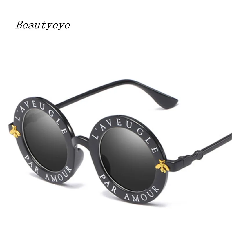 2018 New Retro Round Lady Sunglasses English Letter Bees Men Luxury Brand Cat Eye Glasses Color Travel Travel Goggle UV400