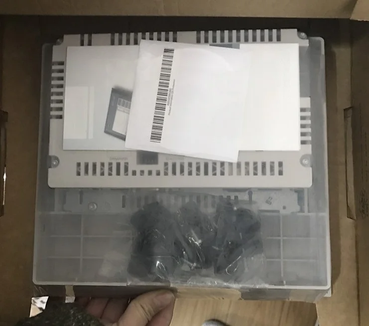New and original HMI 6AV6-642-0DA01-1AX0