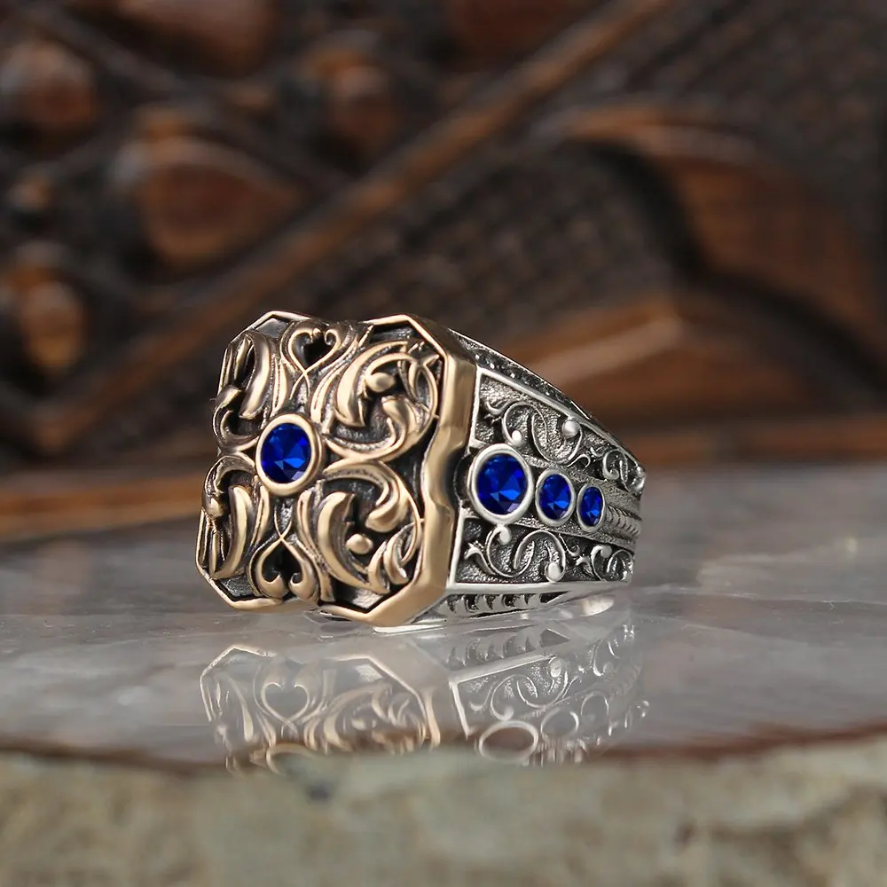 

Relief Pattern Zircon Silver Men Ring