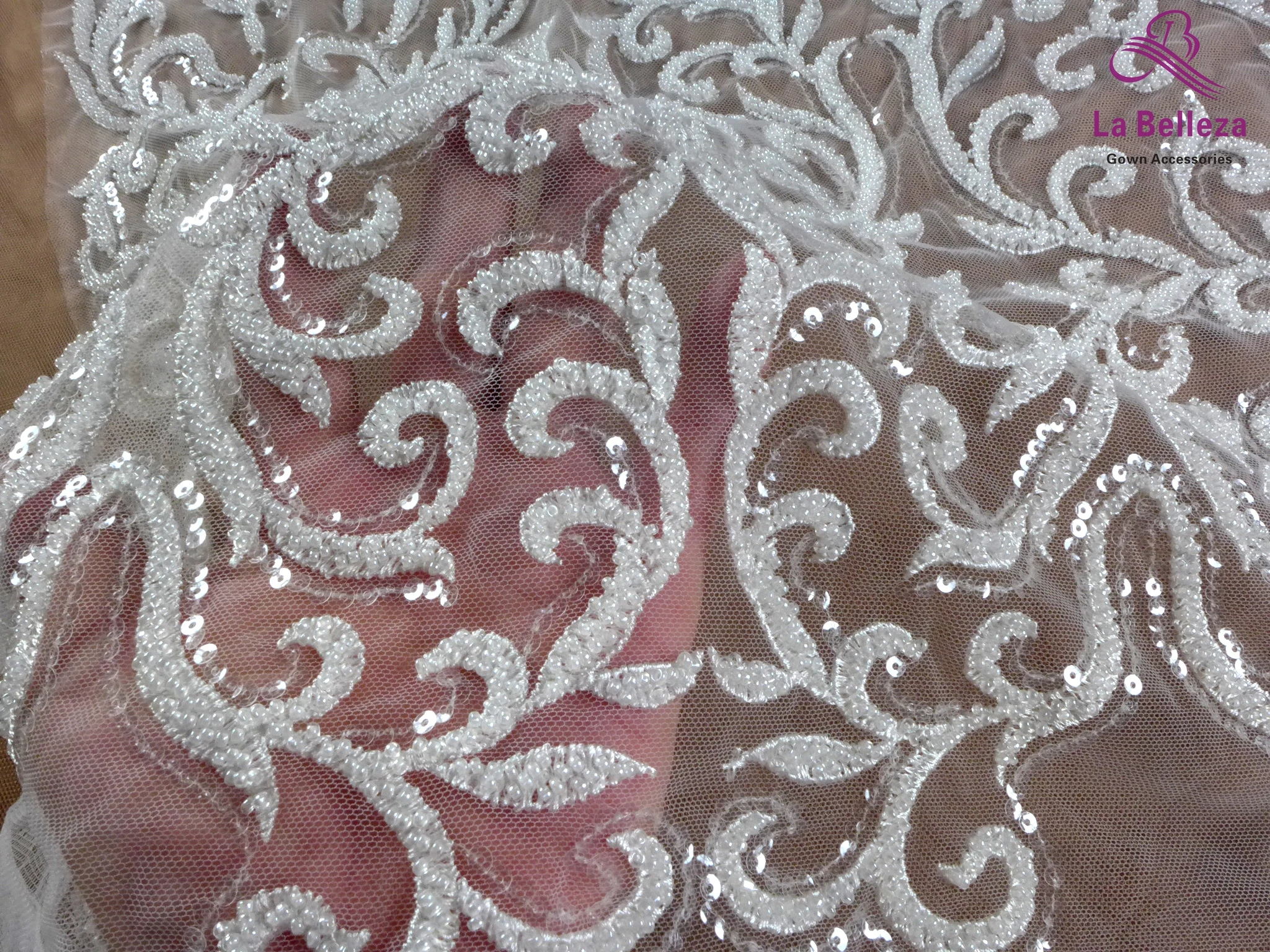 La Belleza 2021 fashion bridal lace,long patterns lace fabric,ivory beading wedding dress lace fabric 43\'\' width 1 yard