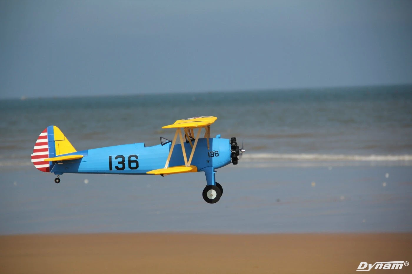منتج جديد!! الديناميت Stearman DY8977 PT-17 1300 مللي متر 4s ذات السطحين RC طائرة PNP