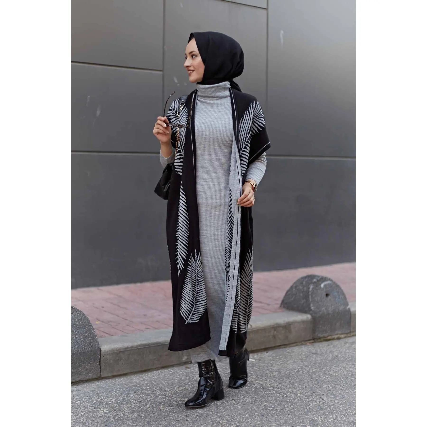 2 Piece Women\'s Knitted Set Maxi Turtleneck Embroidery Pattern Dress and Leaf Pattern Bat Wing Sleeved Cardigan Muslim Fashion