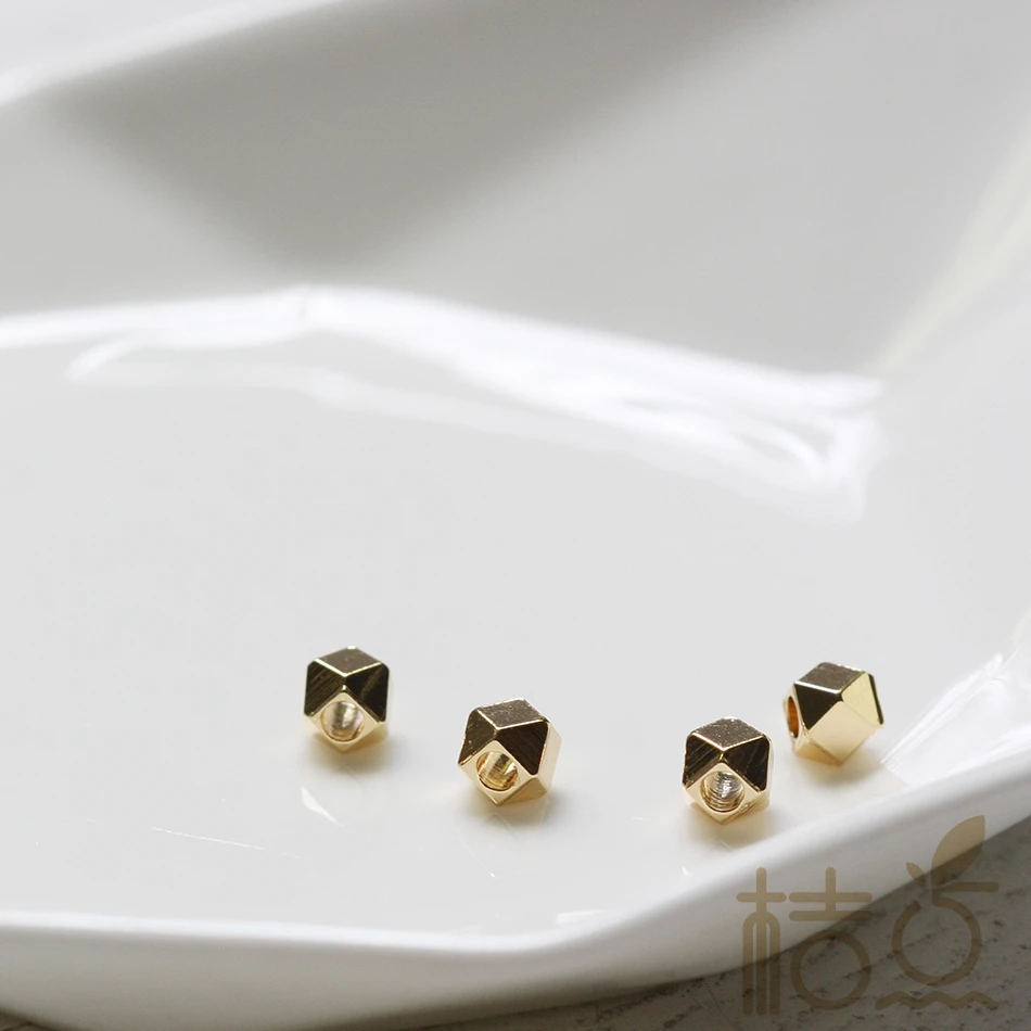 

Solid Brass Faceted Spacer- 4x4mm (1701C)