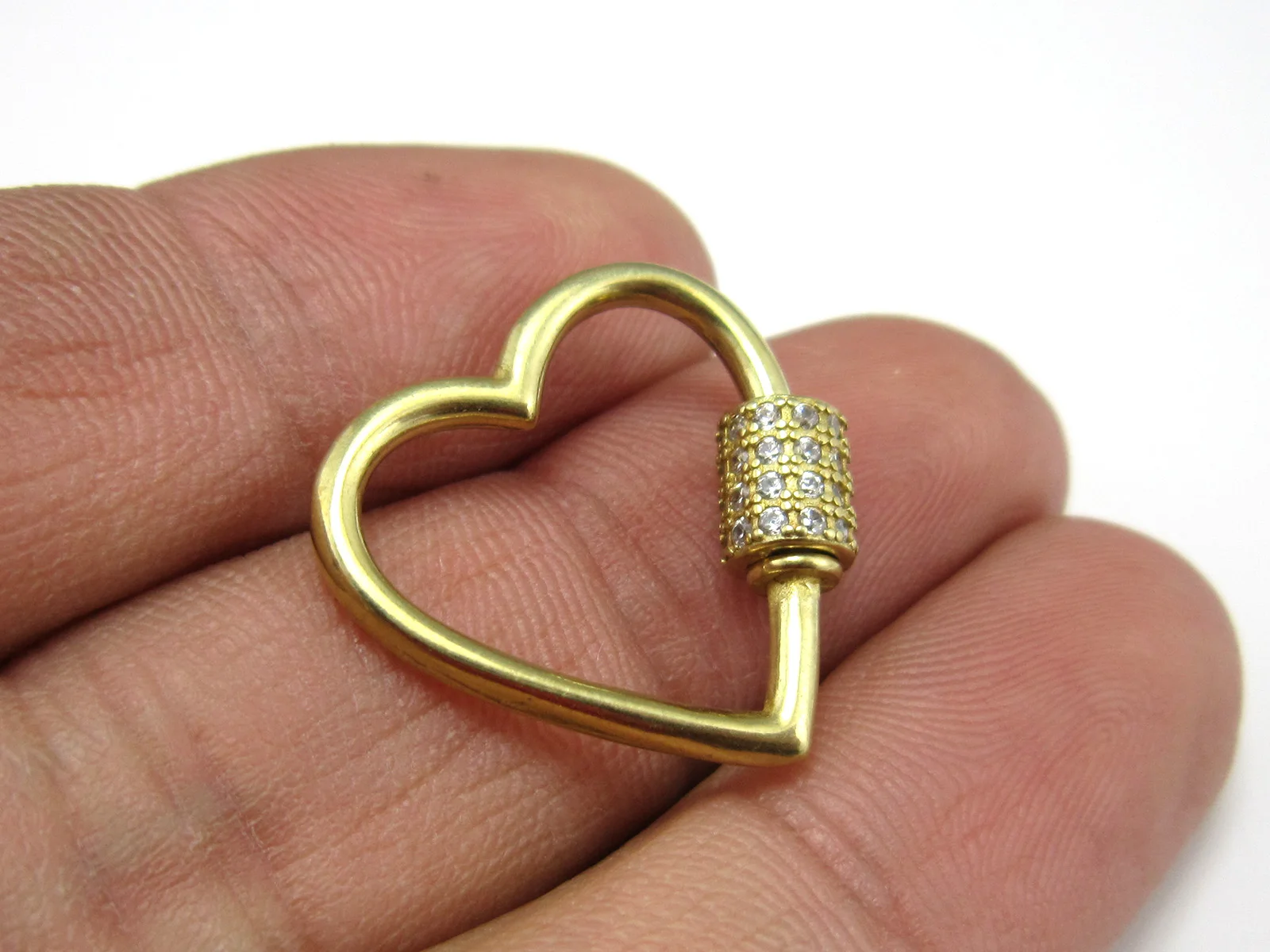 Brass carabiner clasp Screw lock Heart keychain CZ pave Brass connector 21.5x21.5x2.2mm Handbag attachment R1616