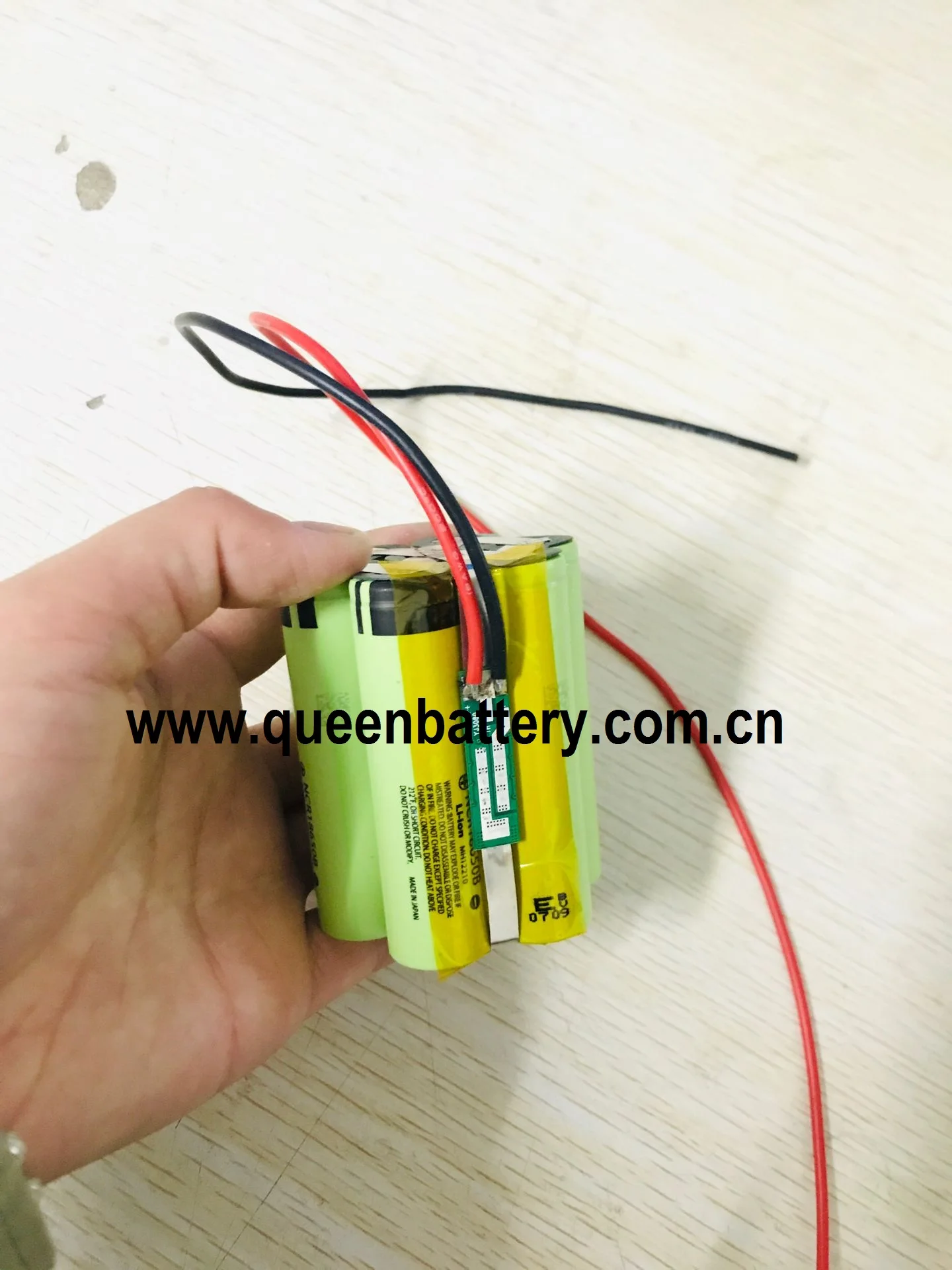 

3.6v 4.2v motor lights military device motorcycle 1s7p 18650 18650B 3.7V 23.8AH battery pack with PCB 10A with 18awg lead wires