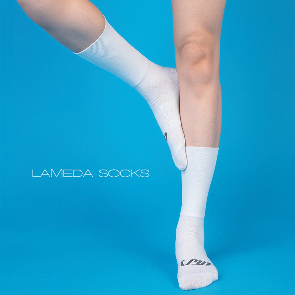 LAMEDA-Calcetines deportivos reflectantes para hombre y mujer, medias transpirables para bicicleta de carretera, deportes al aire libre, carreras,