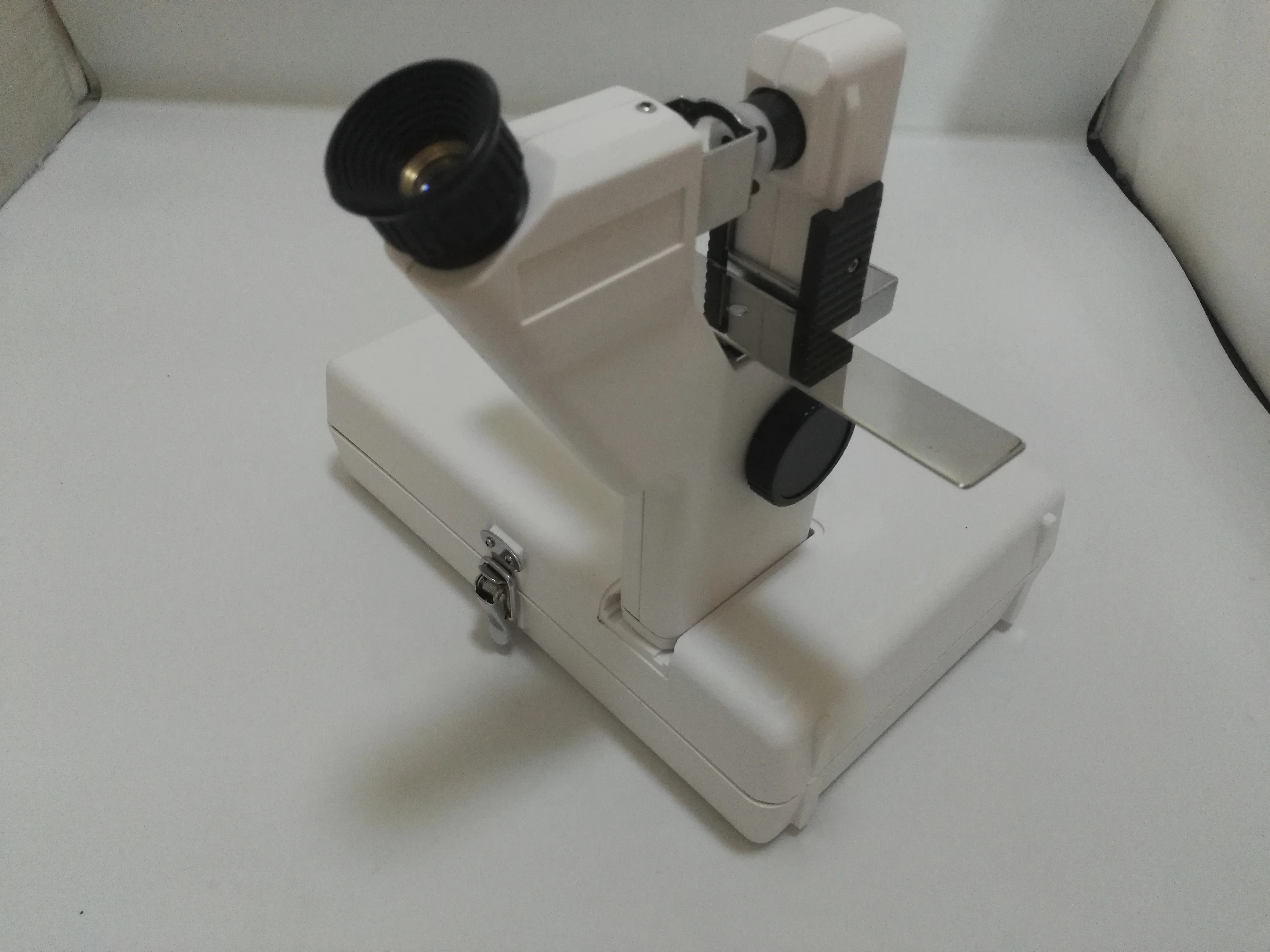 Manual Lensmeter  Lensometer Focimeter Optometry Machine DC 3 V