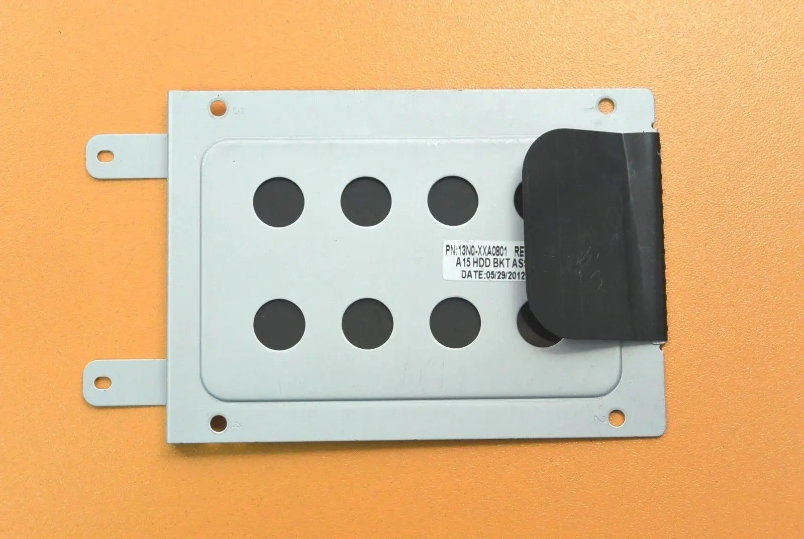 Medion Akoya e6221 Mount hard drive 13n0-xxa0801 – סקירת מוצר וטיפים לתחזוקה