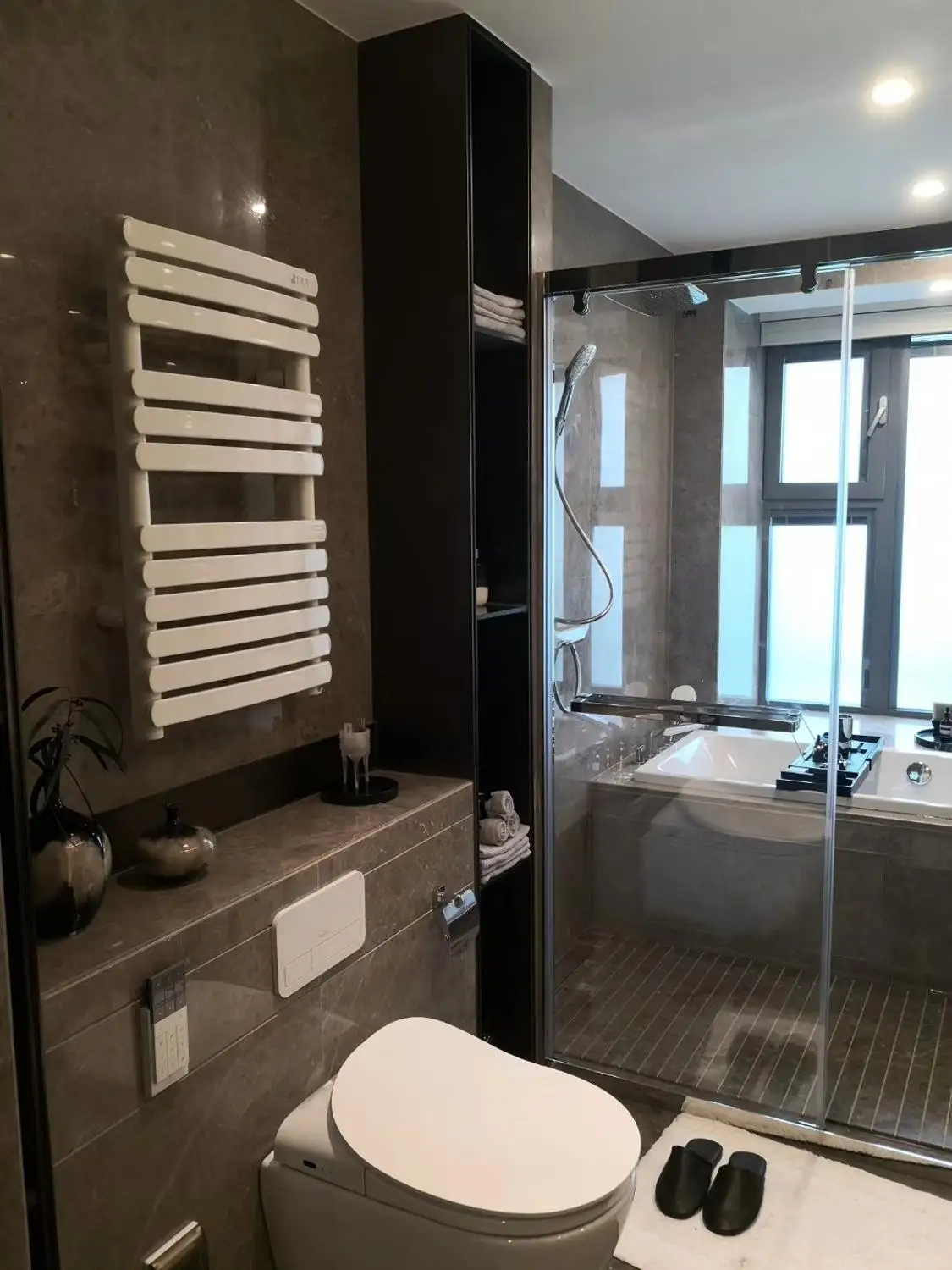 Włókna węglowe z bluetooth