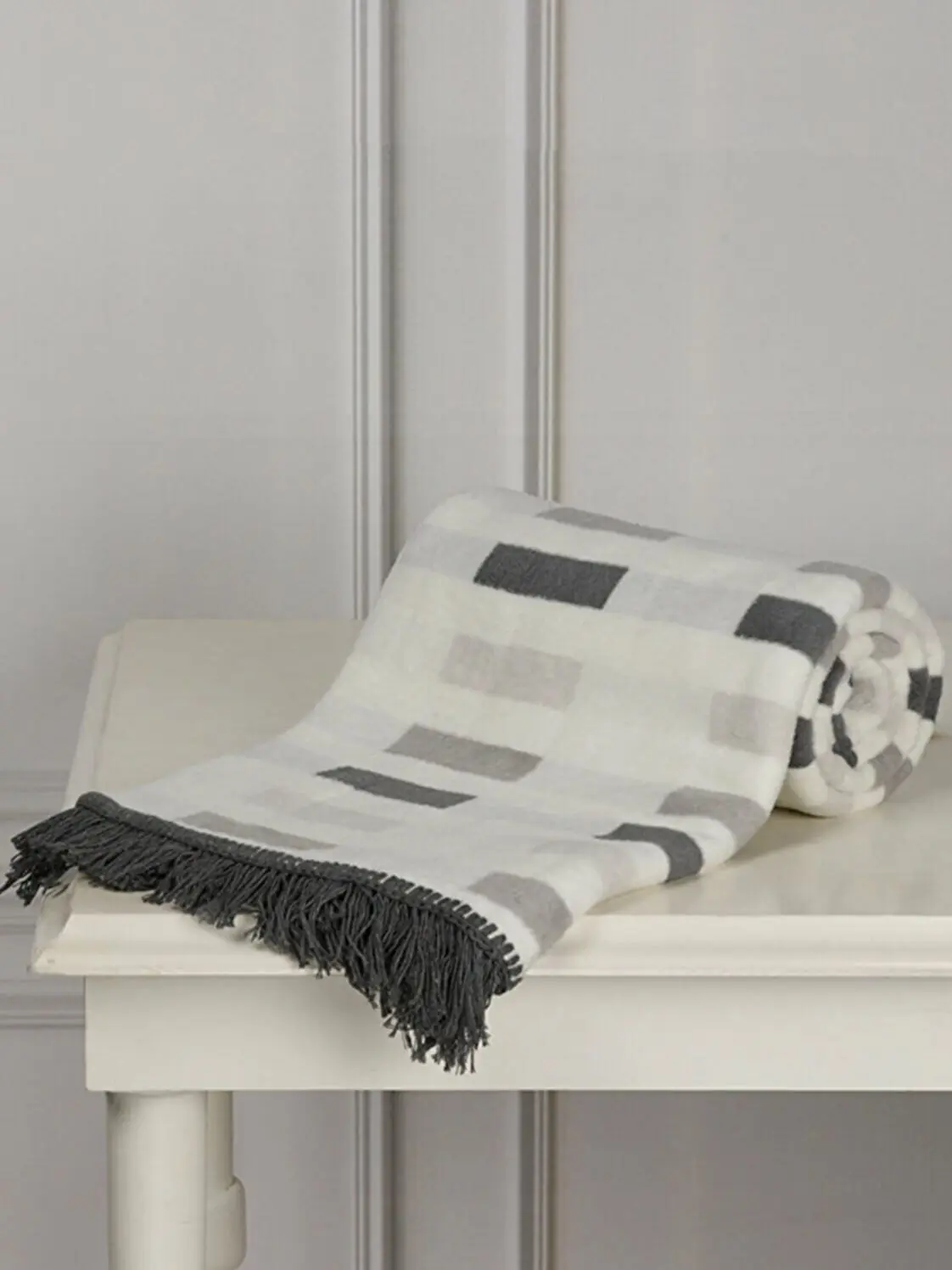 

130 * 170 Luxury Grey Blanket 60% Cotton 30% Acrylic 10% Polyester Blanket Printed Single Comfortable Qualitiy Soft Tv Blanket