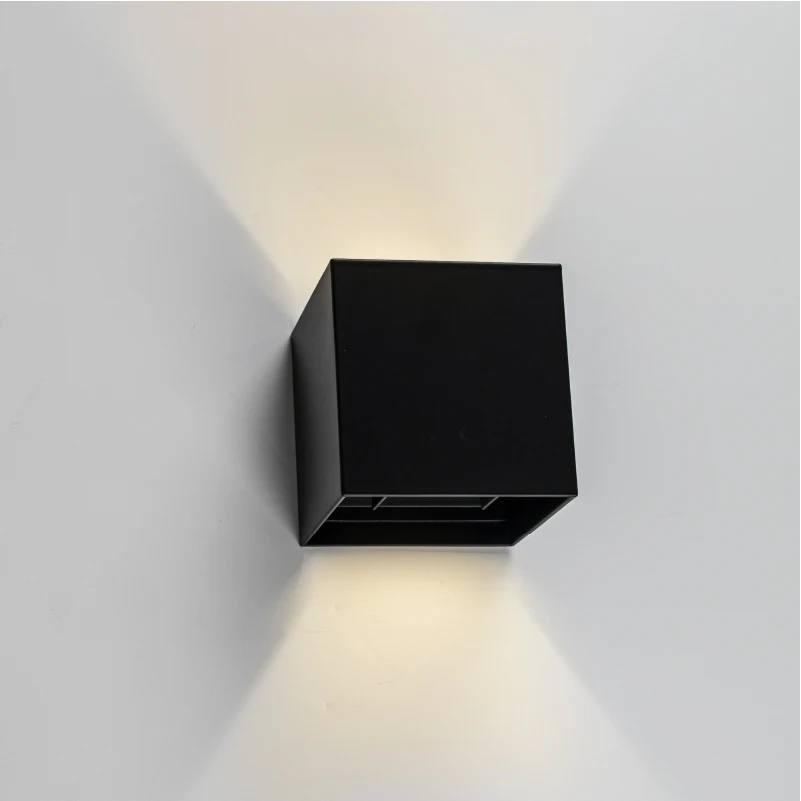 6W modern style black square waterproof LED wall lamp, can be installed indoors and outdoors, warm light 3000k