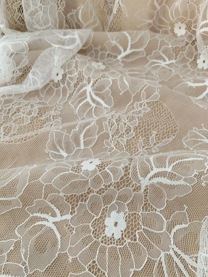1.5 meter Off White Chantilly Lace Fabric With Flowers For Bridal Veil, 2024 New Arrival Bridal Gown, Gift For Brides