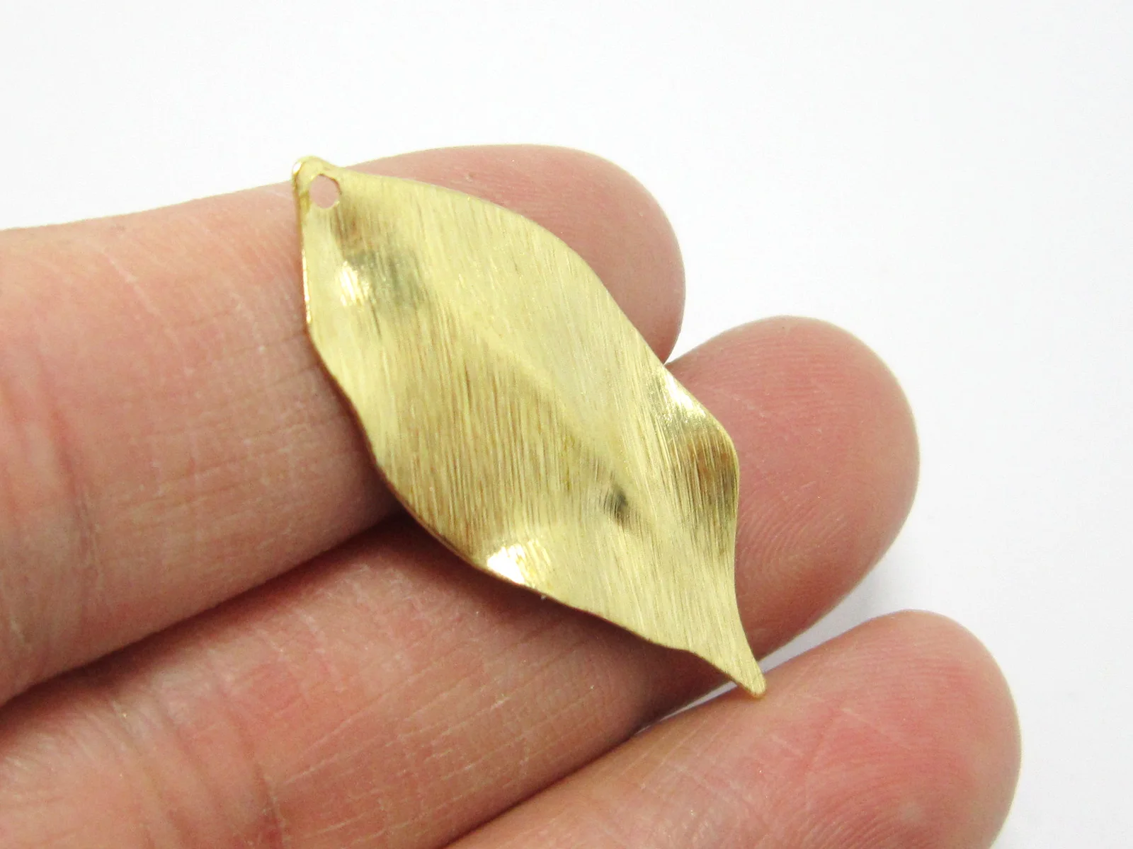 

20pcs Leaf Earring Charms, Textured Brass Findings, 35.6x16mm, Necklace Pendant, Jewelry Making R1230