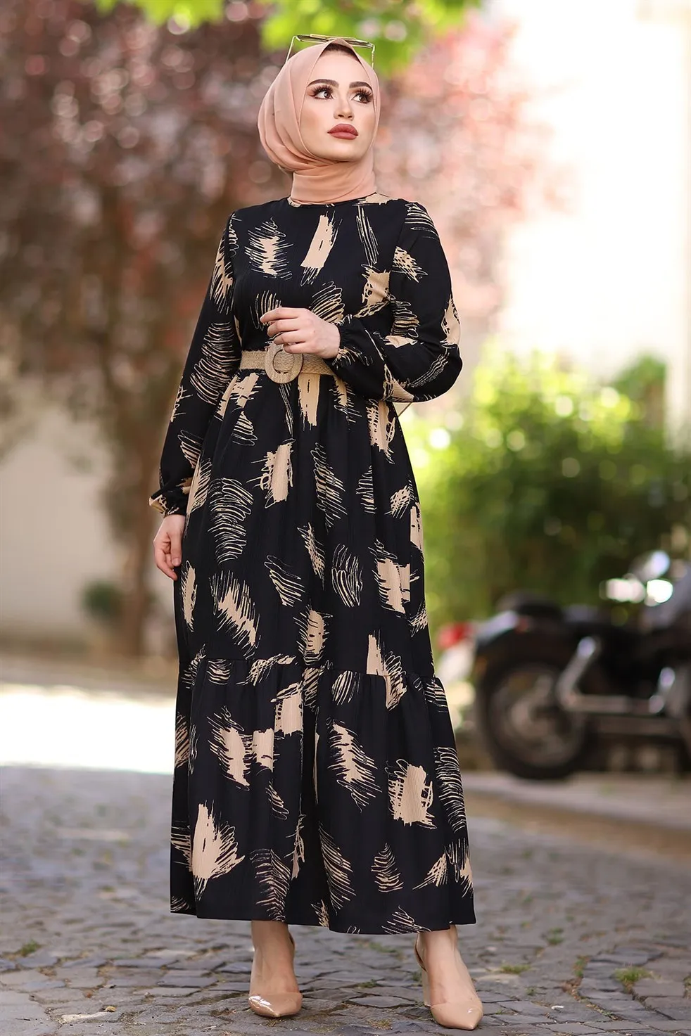Turkish Female Dress: A Complete Guide to Styling, Sizing, and Authenticity in 2024 Turkish Female Dress: A Complete Guide to Styling, Sizing, and Authenticity in 2024