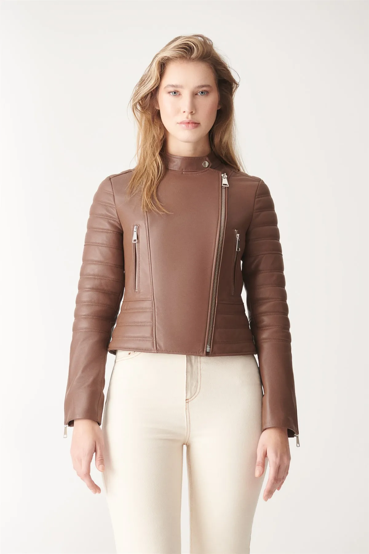 Chaqueta de piel auténtica para mujer, abrigos de piel de oveja para motorista, Moda para primavera y otoño, textura suave hecha en Turquía