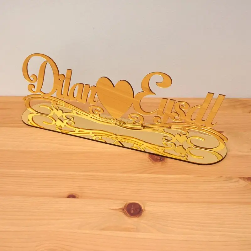 パーソナライズされたカスタムミラー名テーブル装飾アクリルミラーtableshow結婚式の装飾デスクトップ上好意のゲストのギフト