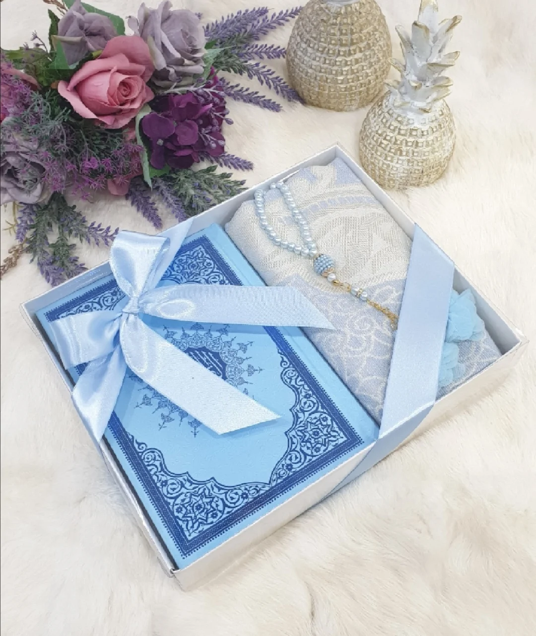 Islamic Holy Book Quran Kuran-i Kerim Prayer Mat (Seccadeh) and Tesbih Gift Set In Box