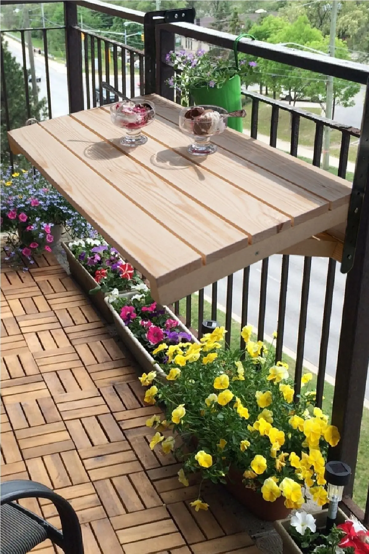 Balcony railing hanging table Folding convenient hanging computer table home bar counter Creative lifting folding desk