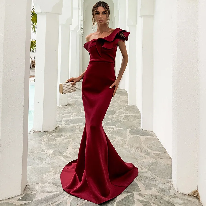 CloverBridal One Shoulder Red Mermaid Evening Dress Sweep Train Free Customized vestido de fiesta de boda DH9475