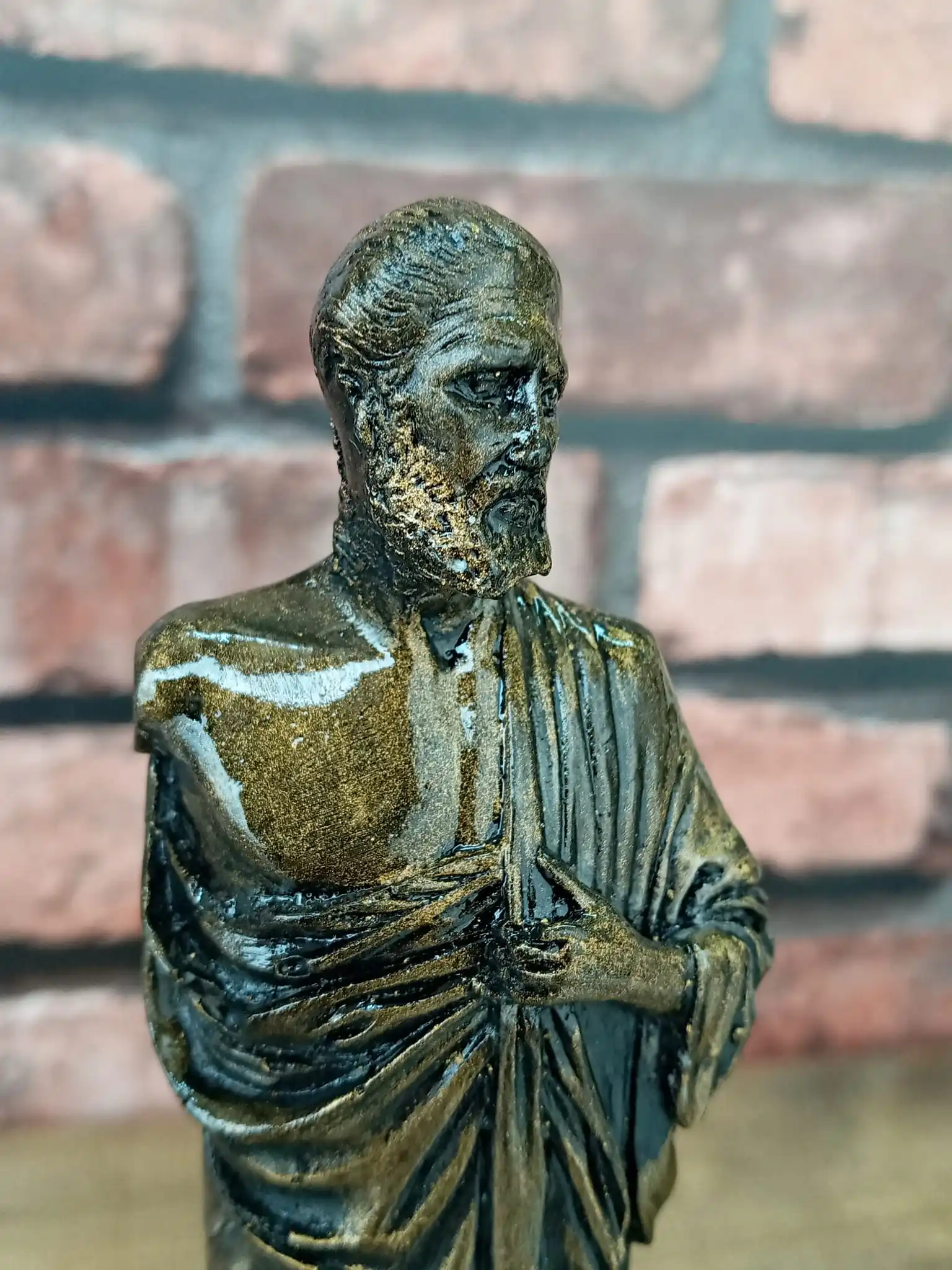 Statuetta in resina ippocasse.