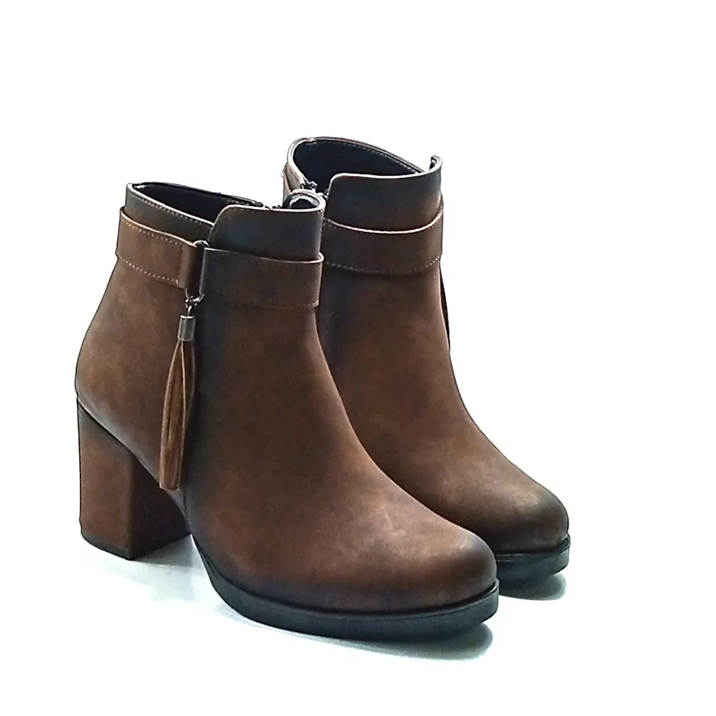 WOMEN'S BOOTS. BROWN AND BLACK. WINTER NON-SLIP SOLE FOR RUBBER EVERYDAY AND OFFICE, WATER-RESISTANT QUALITY. HOT INTERIOR