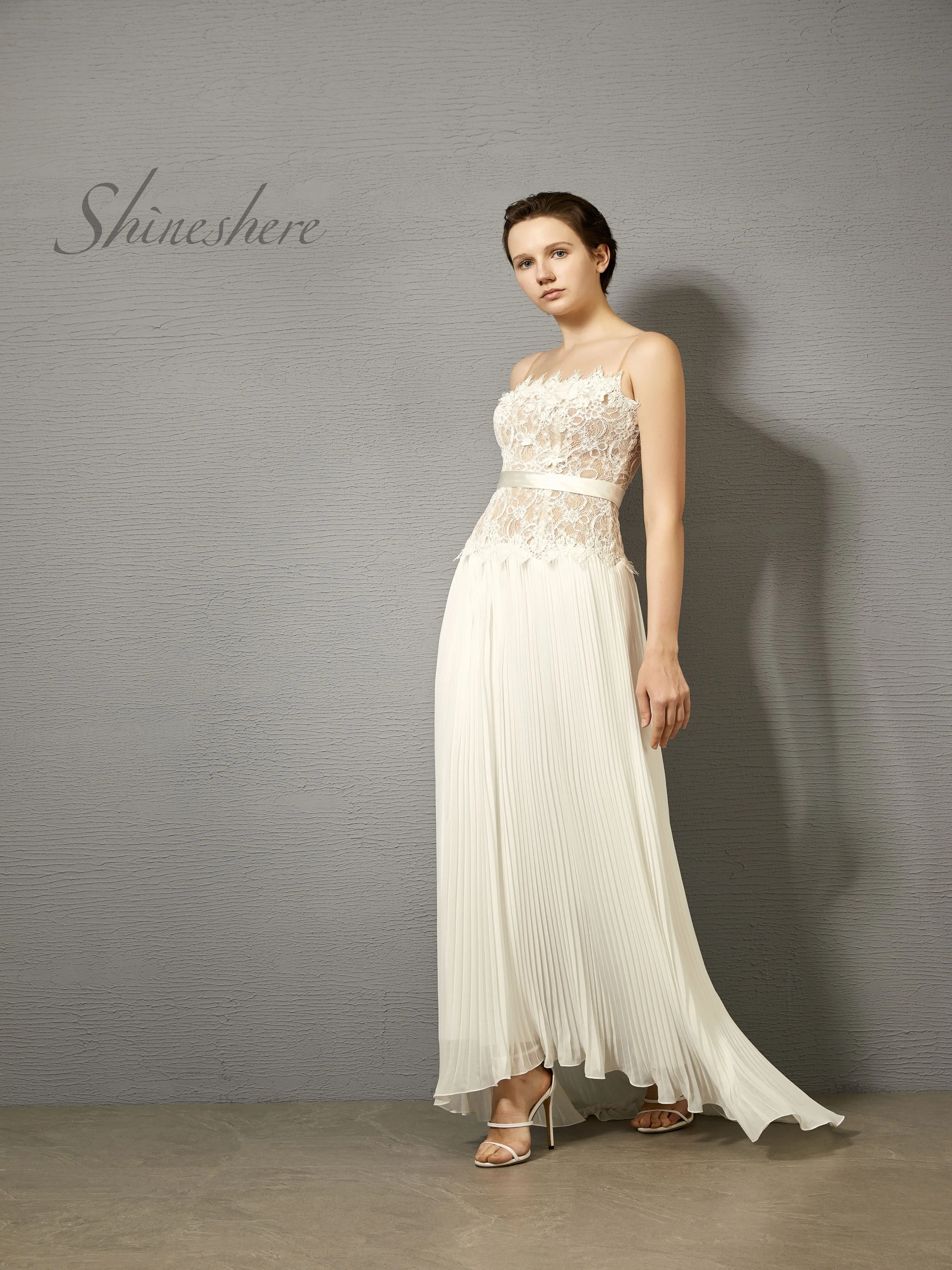 Fashion Spaghetti Strap Lace Appliques Beaded Ruffles Aline Wedding Dress Boho Bridal Gown