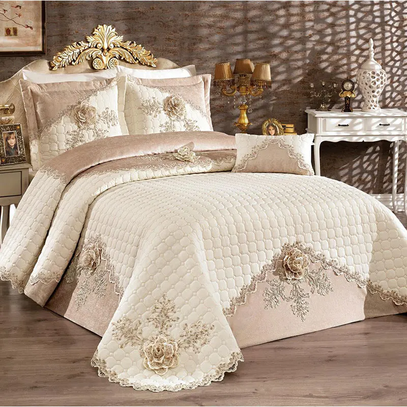 New Season Special Edition Velvet Fabric French Lace Elegant Design Luxury Model King Size Bedspread For Double Bed 260x260 CM