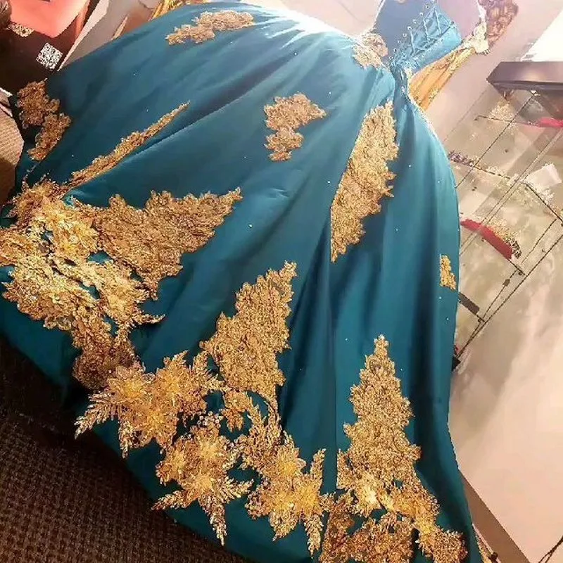 Vestidos mexicanos de xv años luxo quinceanera vestidos de cristal floral applique doce 16 vestidos de baile de máscaras com arco