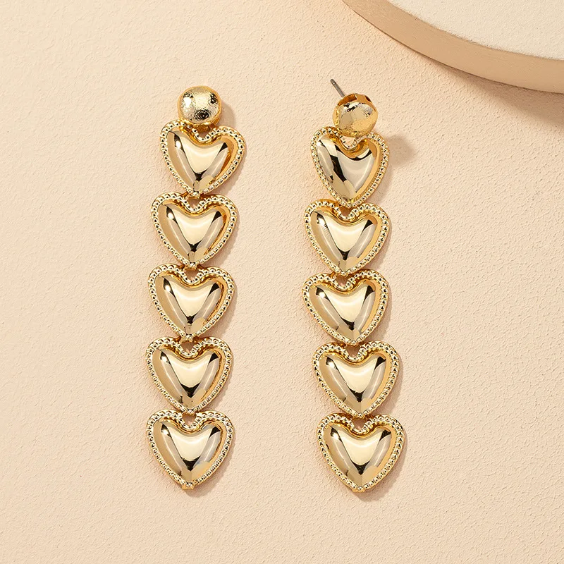 Fashion new accessories wholesale 1 pair of metal heart long earrings 2021 fashion earring gift for women