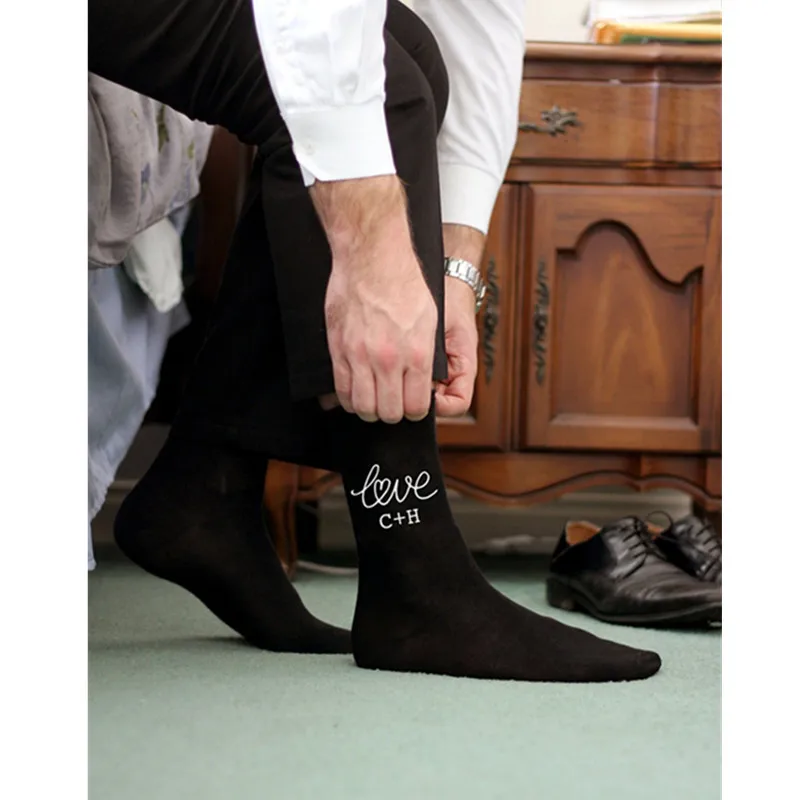 Novel Combed men Socks with initials personalised funny letters socks for husband Groomsman Groom Boyfriend birthday ideal gift