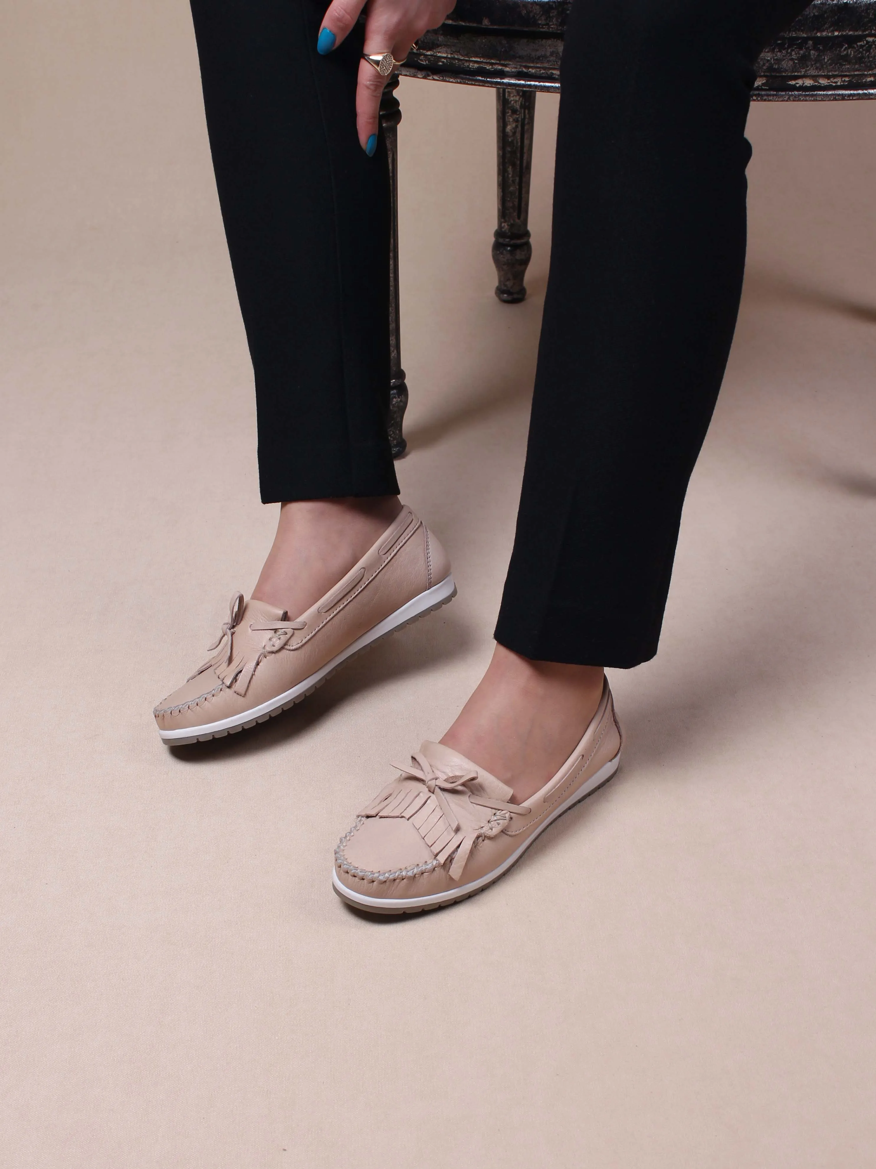 Women Casual Shoes Beige Bow Loafer Shoes 2023 Summer Season