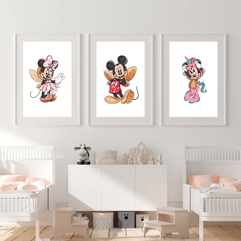 توصية وتحليل لرسم Minnie Mouse في ملابس وحش البحر: رسم فني مثالي لغرفة الأطفال