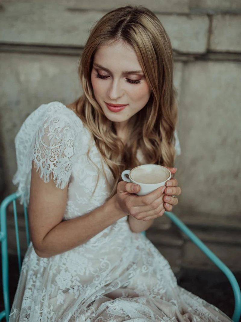 Robe De mariée en dentelle style bohémien, tenue De plage, coupe trapèze, dos nu, manches cape, sur mesure