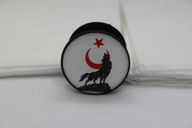 Gray wolf Crescent Themed New How Phone Holder 440293544