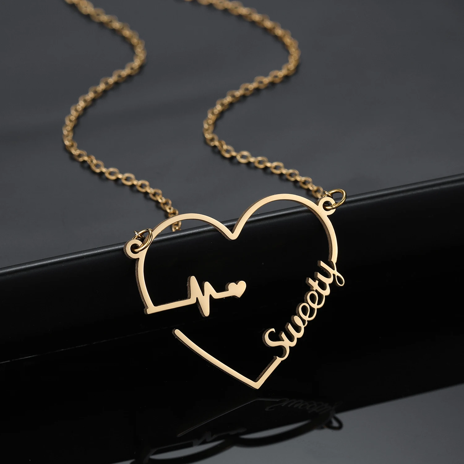 Heartbeat Custom Name Necklace Personalized 18KGold Plating Stainless Steel Heart Necklaces Jewelry For Women Gift Pendant Chain