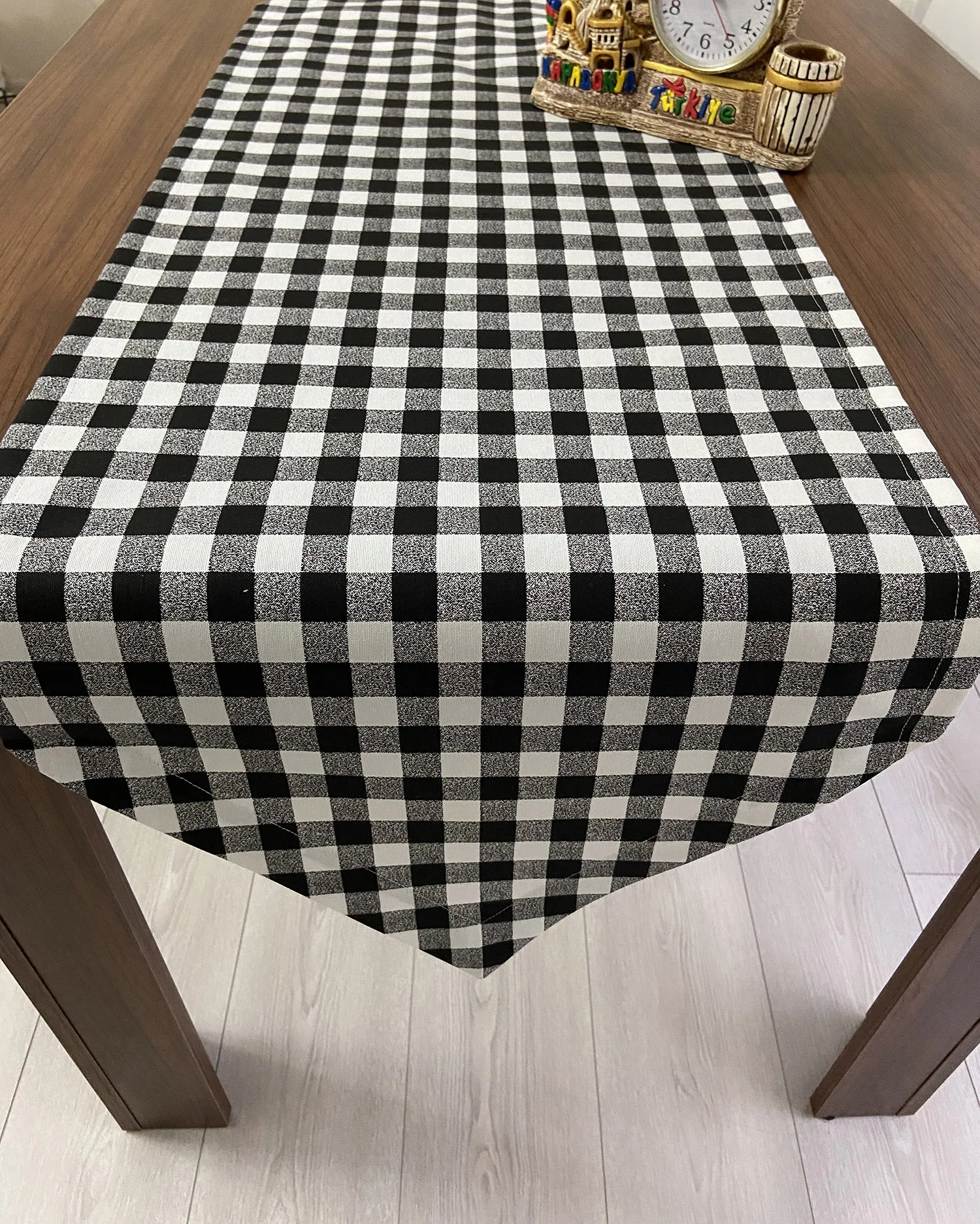 Black White Plaid Pattern Linen Cotton Runner Waterproof Dustproof Stain Resistant Wedding Decoration Tablecloth Home Party