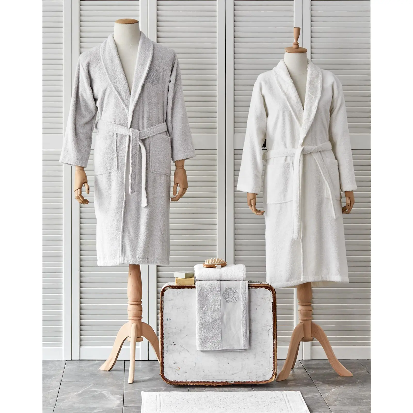 

5 Piece Lacy Bathrobe Set family robe set Plum/Grey - white/Beige - White/Grey