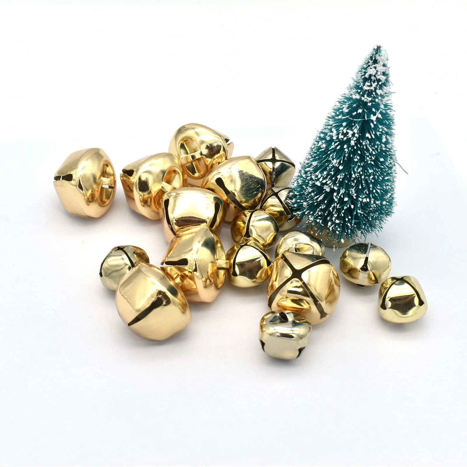 Large Light Gold Christmas Jingle Bells Craft Bells Bulk DIY Bells for Christmas Festival Decoration Dog Collar Home Decoration