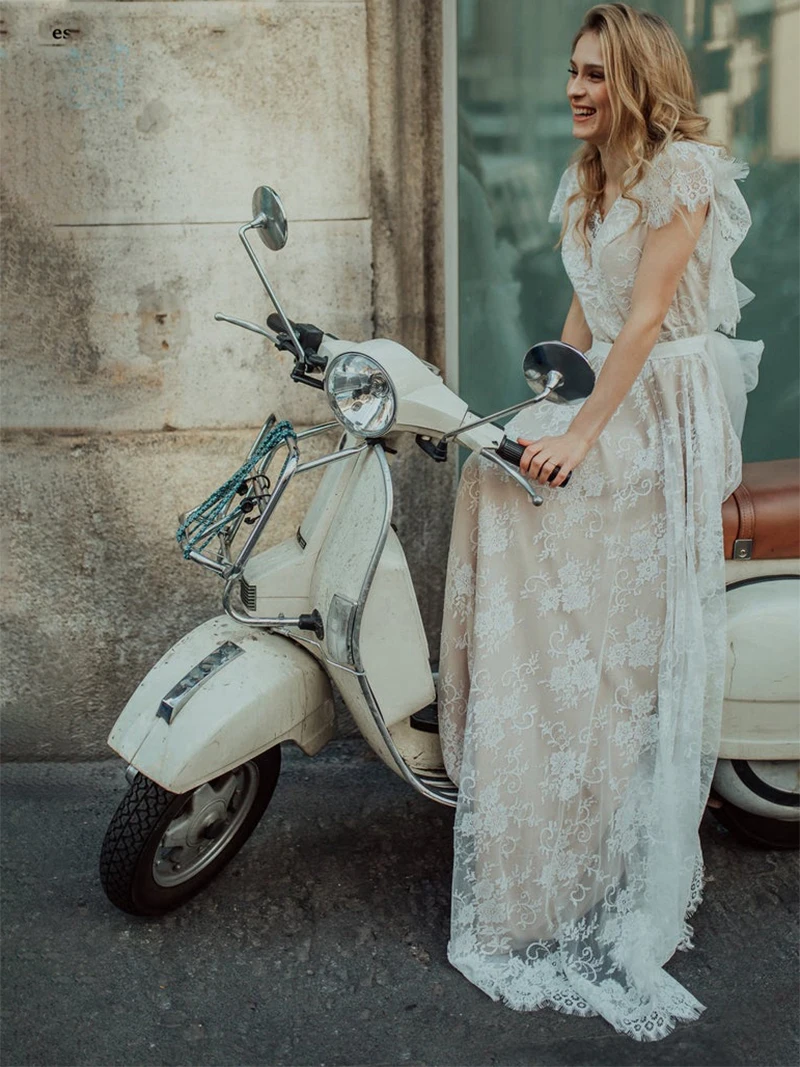 Vestido De novia De encaje De estilo bohemio, prenda De vestir De princesa con la espalda al aire, Mangas De casquillo, color champán, para playa