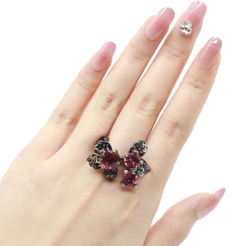 

Новые кольца в неоготическом стиле с цветами, 29x26 мм, 11 г, розовый турмалин, черное золото, серебро, в стиле панк