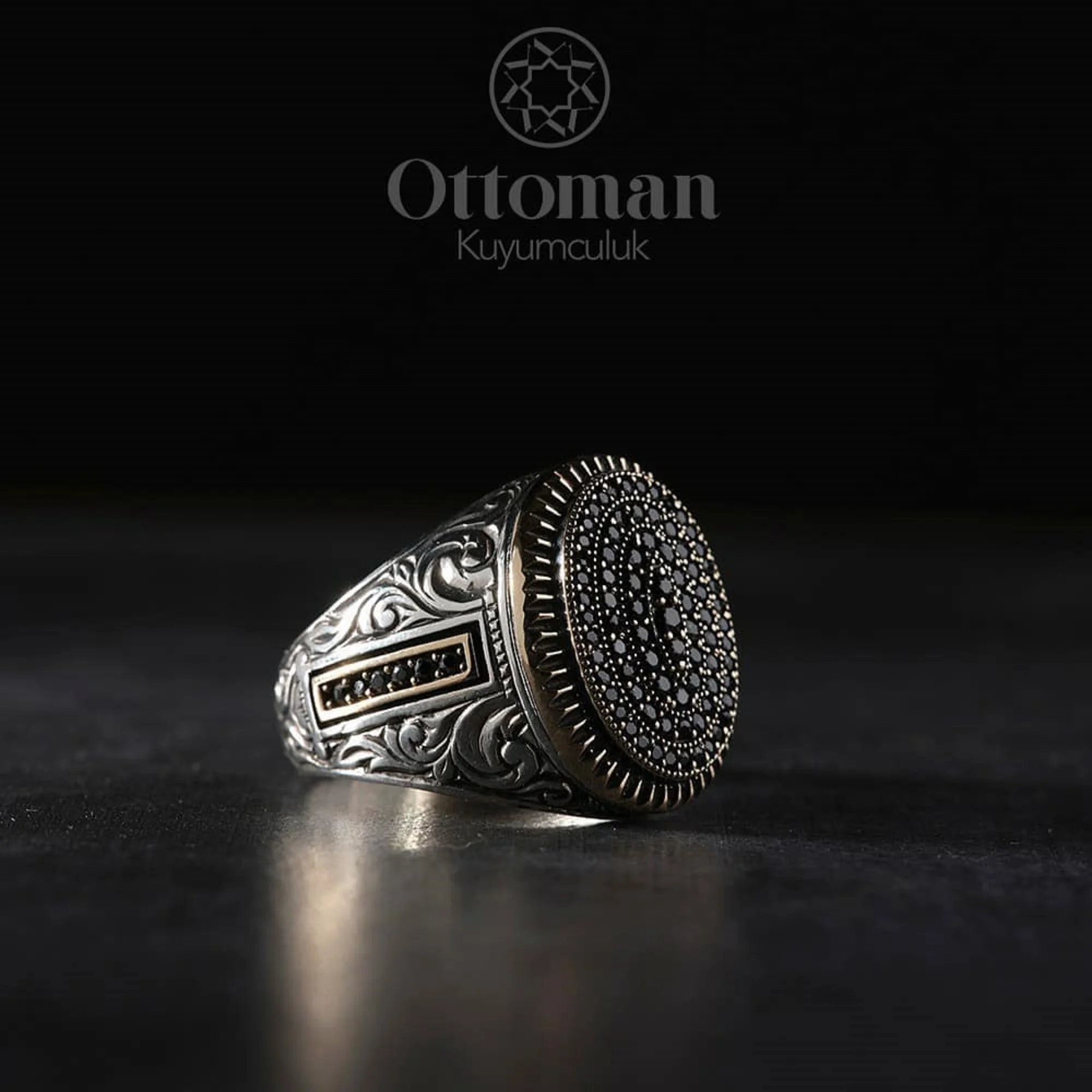 

The Silver Men's Ring Model With Oval Stones Made Of 925 Sterling Silver Decorated With Black Stones Can Be Adjusted To Each