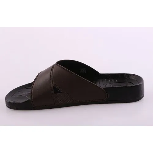 Luz tênis de corrida masculino confortável respirável malha sneaker casual resistente ao desgaste masculino sapatos esportivos sandálias de verão e chinelos