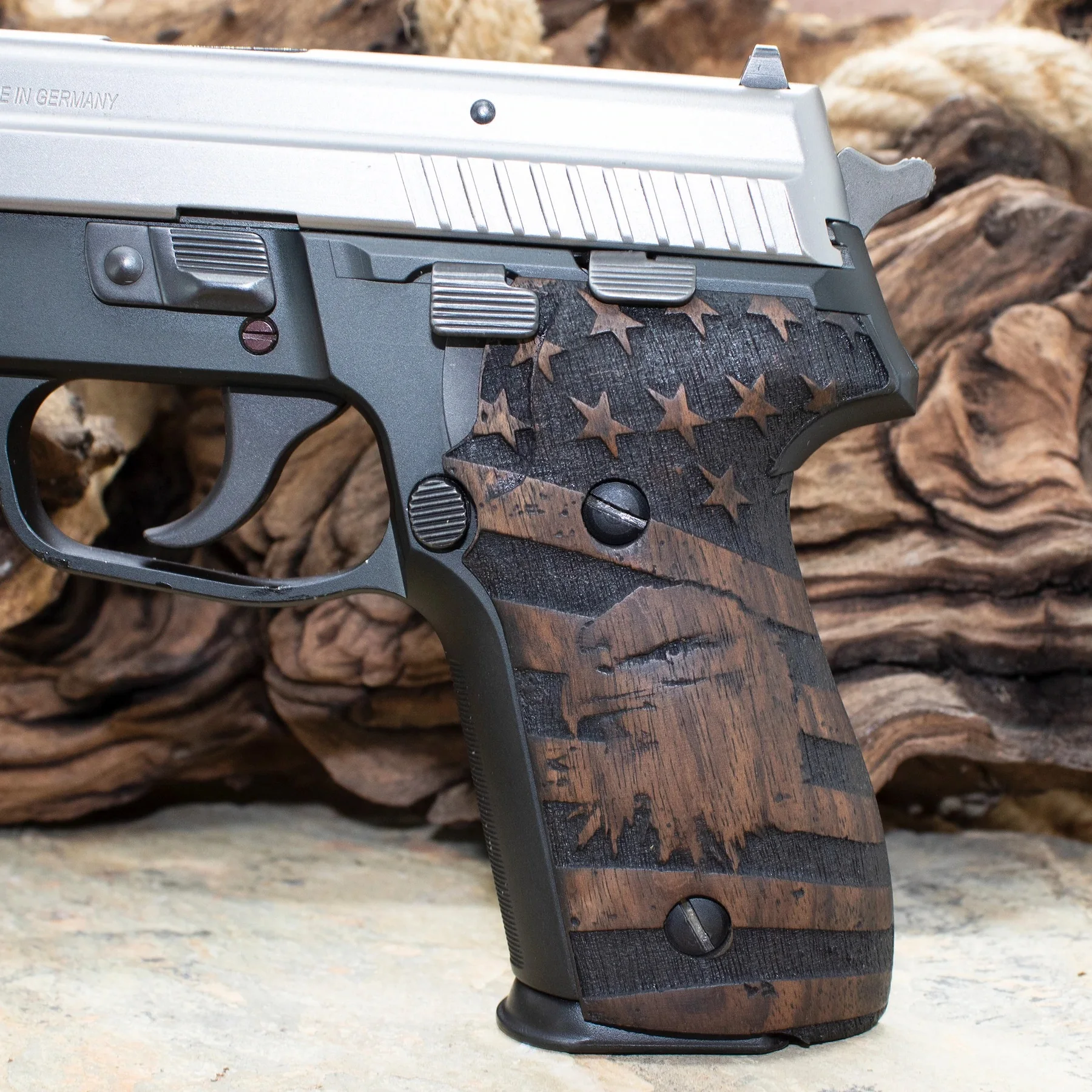 

Sigsauer P228 / P229 Elite Handgun Walnut Grips A15